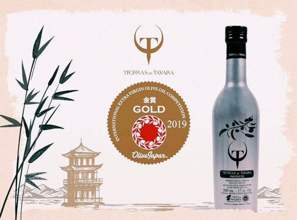 TierrasDeTavaraPremiumExtraVirginOliveOil_03.webp